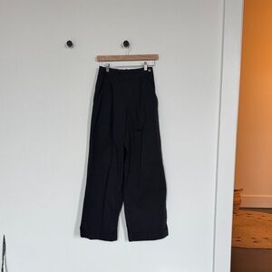 Doen High Waisted Pleated Black Pant